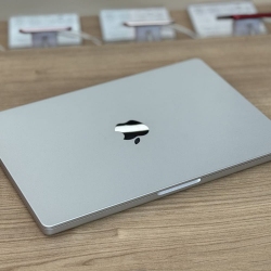 MacBook Pro 2023 14.2 A2918 Silver б/у