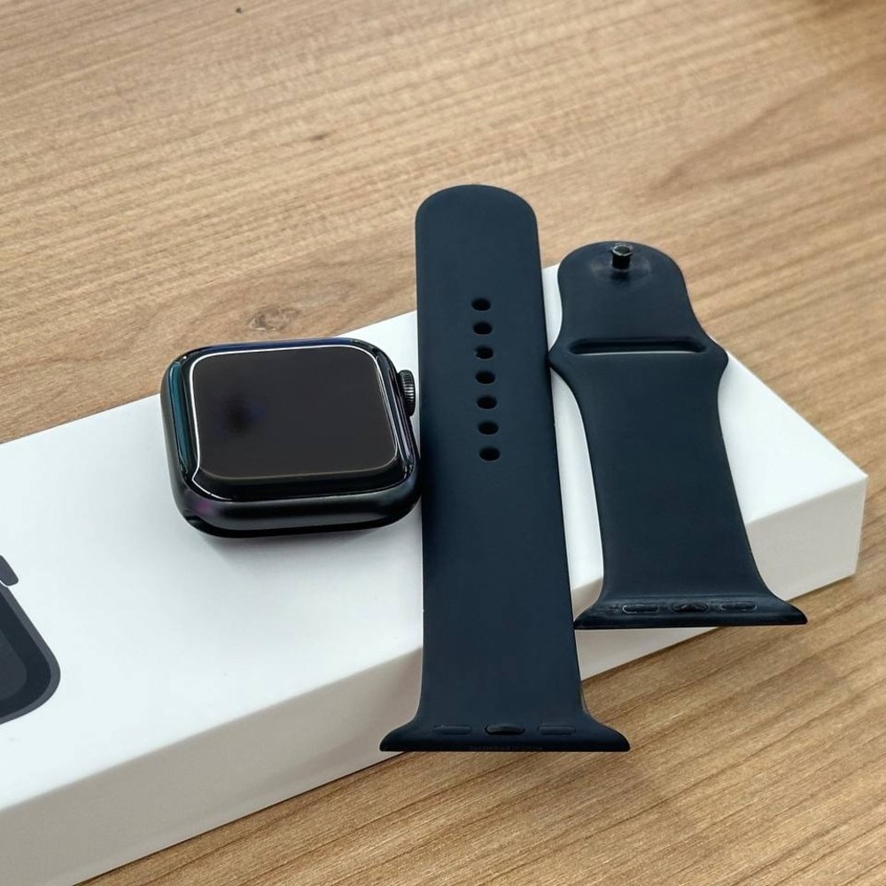 Apple Watch SE 44mm Space Gray картинка 2