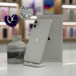 iPhone 11 64GB Белый б/у