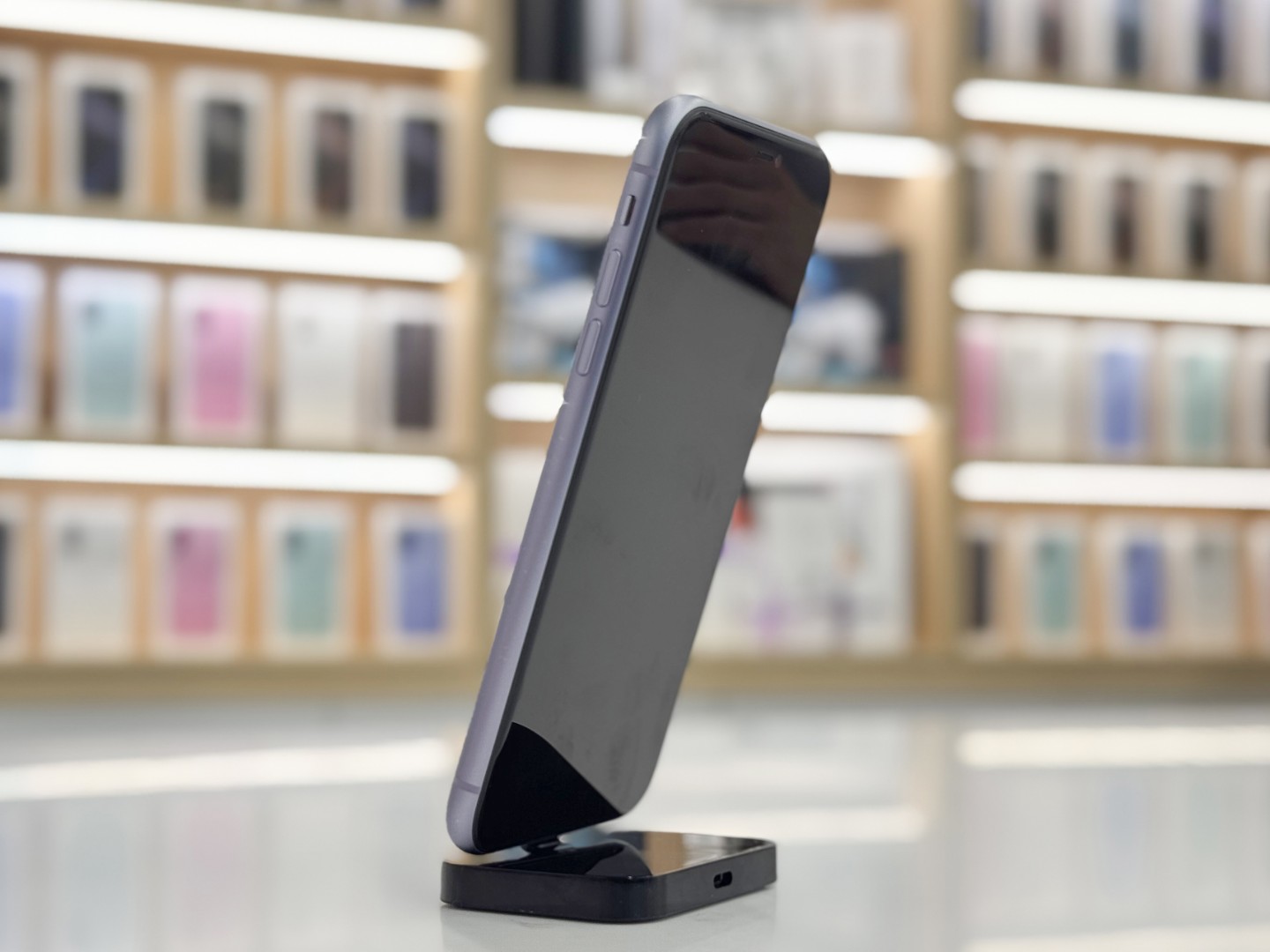 iPhone 11 128GB Фиолетовый б/у картинка 8