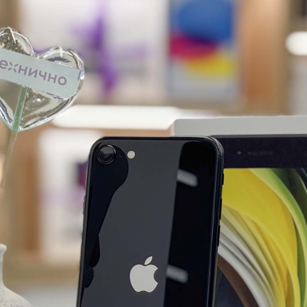 iPhone SE (2020) 128Gb Черный б/у картинка 5