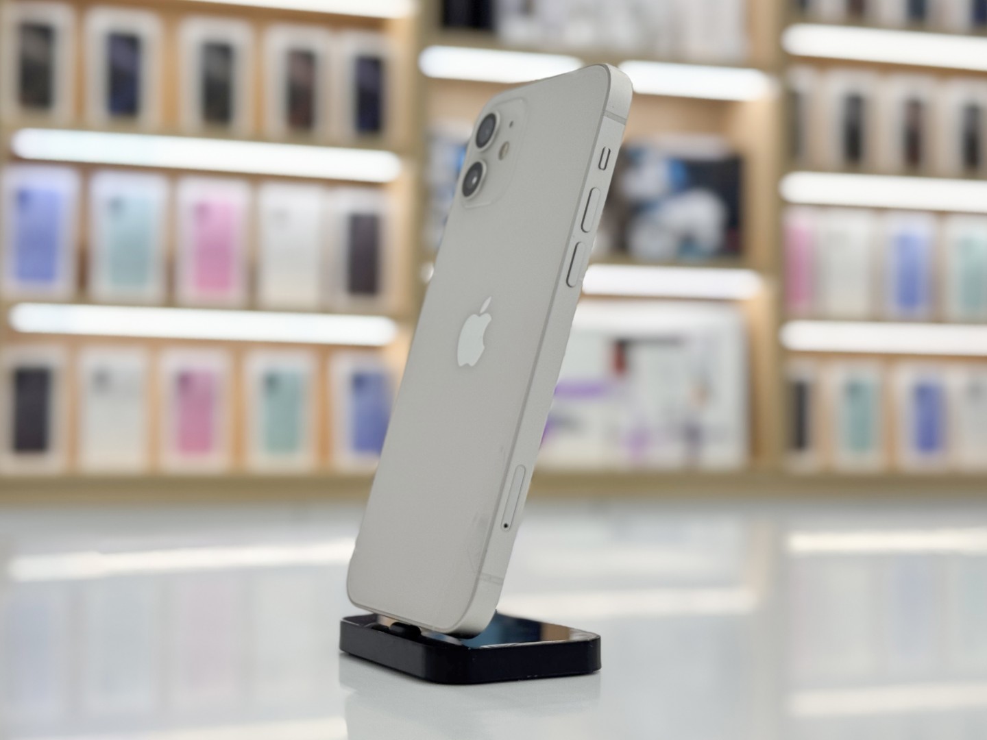 iPhone 12 128Gb Белый б/у картинка 6