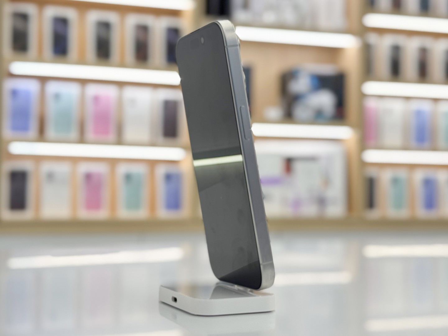iPhone 15 Pro 256Gb White Titanium картинка 6