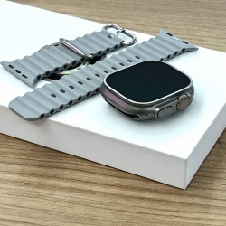 Apple Watch Series Ultra 49mm Titanium Case