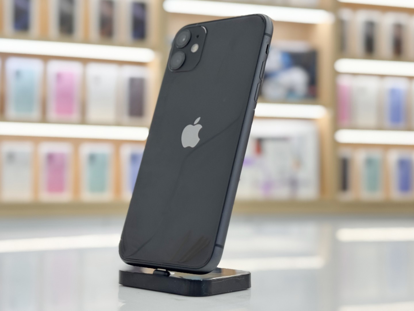 iPhone 11 128GB Черный Акция картинка 10
