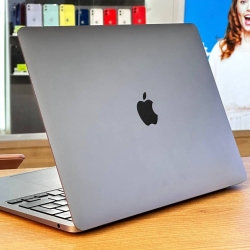 MacBook Air 13