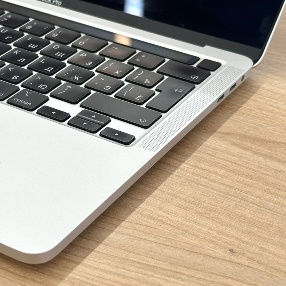 MacBook Pro 2020 M1 13 A2338 Silver — SSD 512Gb, M1, RAM 8Gb картинка 5