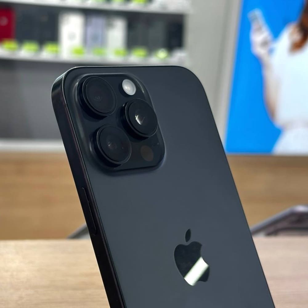 iPhone 16 Pro Max 256GB Black Titanium картинка 3