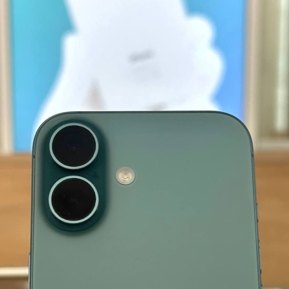iPhone 16 128Gb Teal картинка 4