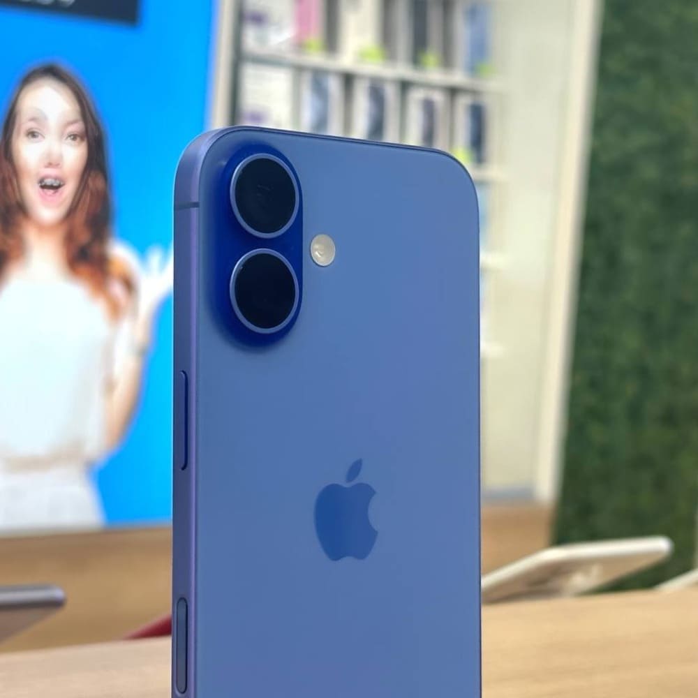 iPhone 16 128Gb Ultramarine картинка 2
