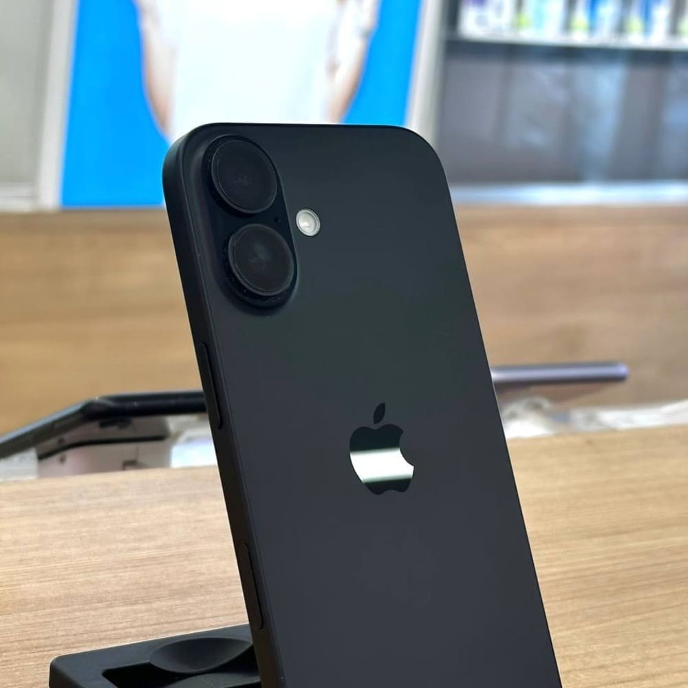 iPhone 16 256Gb Black картинка 5