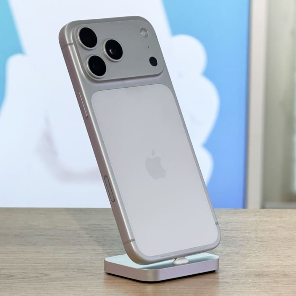 iPhone 17 Pro Max 512Gb Silver (Новый, витринный образец, активирован) картинка 1