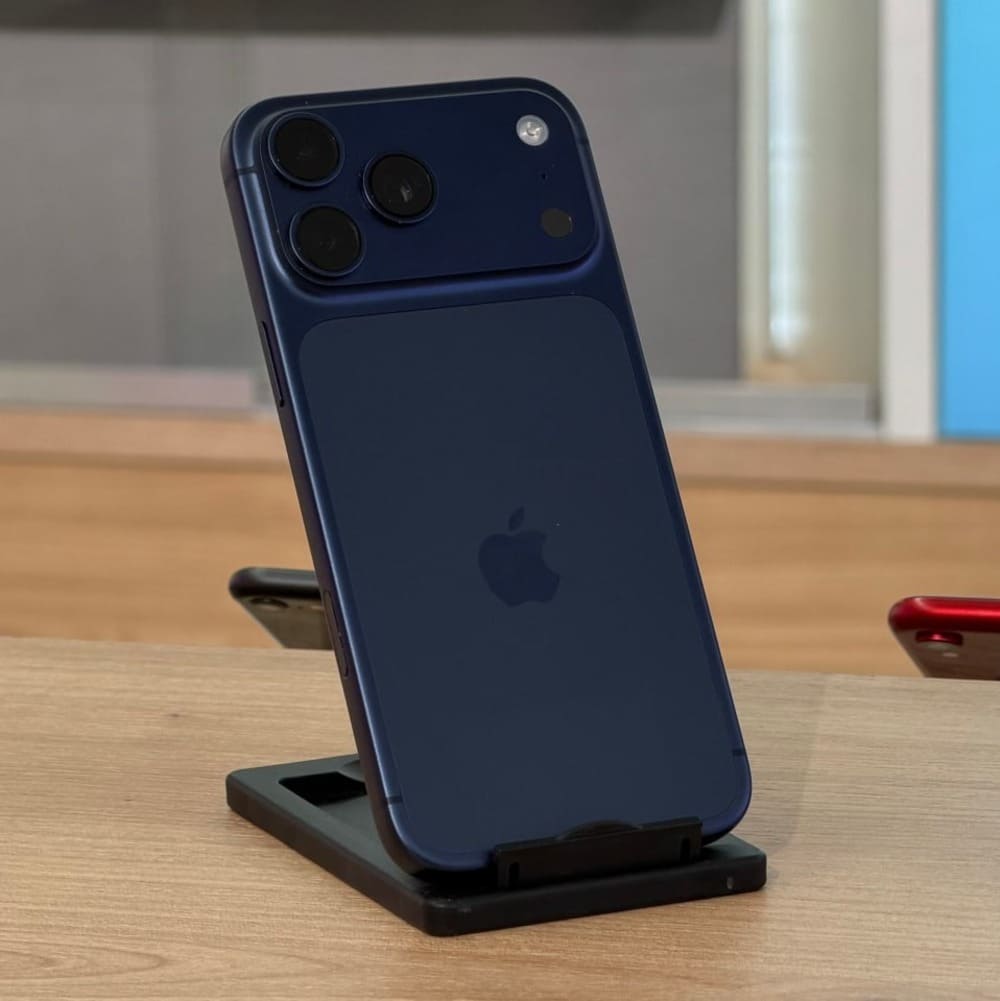 iPhone 17 Pro Max 512Gb Deep Blue (Новый, витринный образец) картинка 1