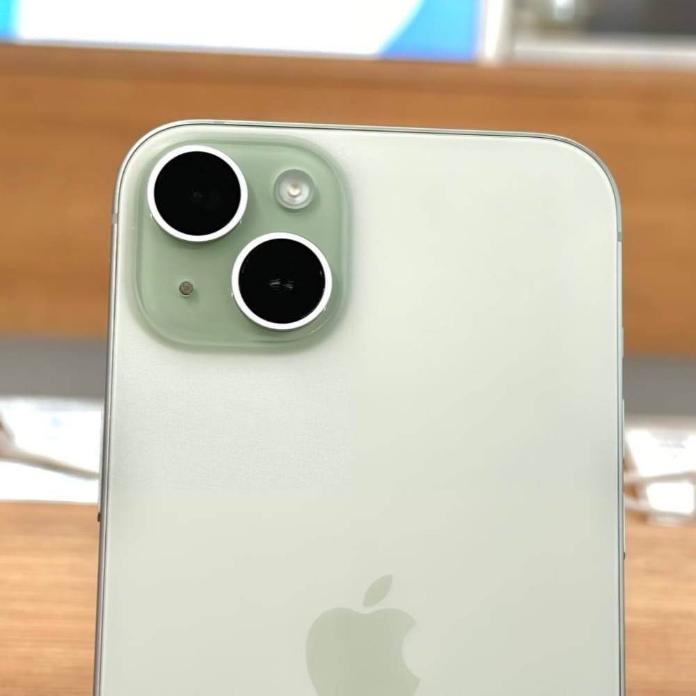 iPhone 15 128Gb Зеленый картинка 3